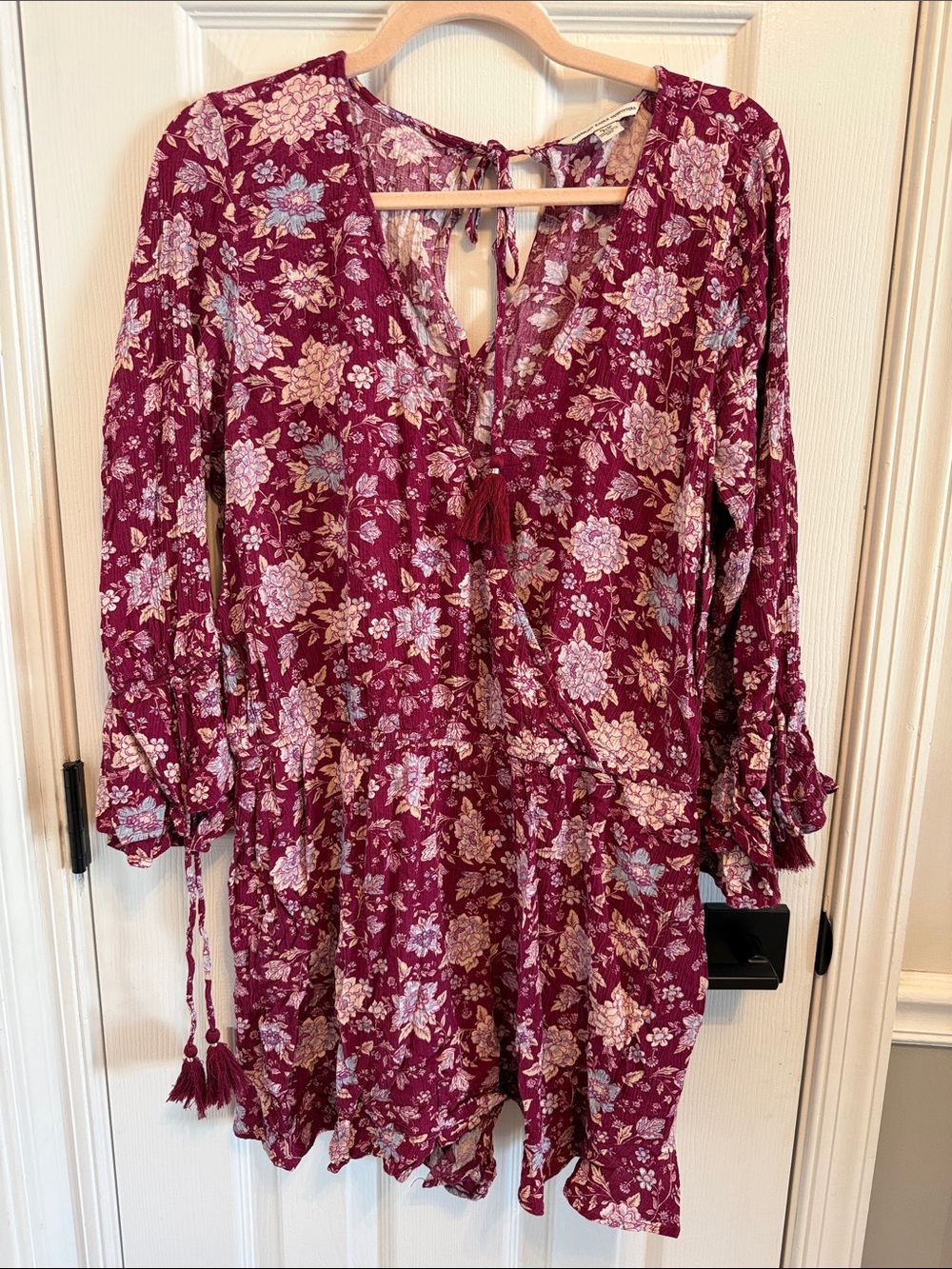 American Eagle Long Sleeve Maroon Floral Print Romper Sz XL